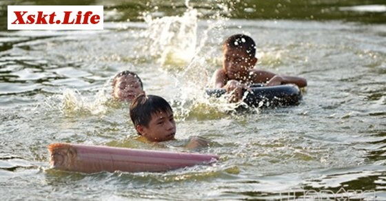 Mơ thấy chết đuối sống lại - Chiêm bao thấy chết đuối sống lại đánh con gì?