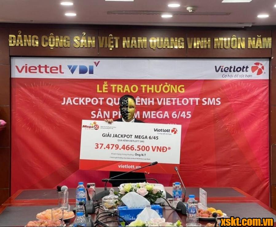 Vietlott: Trao giải Jackpot 37.4 tỷ đồng cho khách hàng Nghệ An