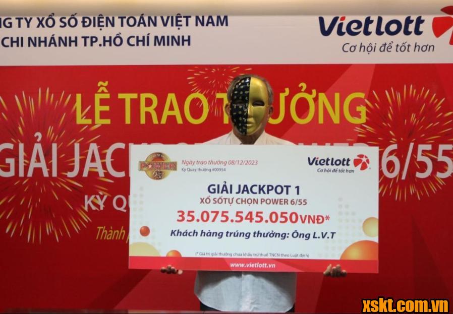 Vietlott: Trao thưởng JACKPOT 1 cho khách hàng may mắn kỳ QSMT 954