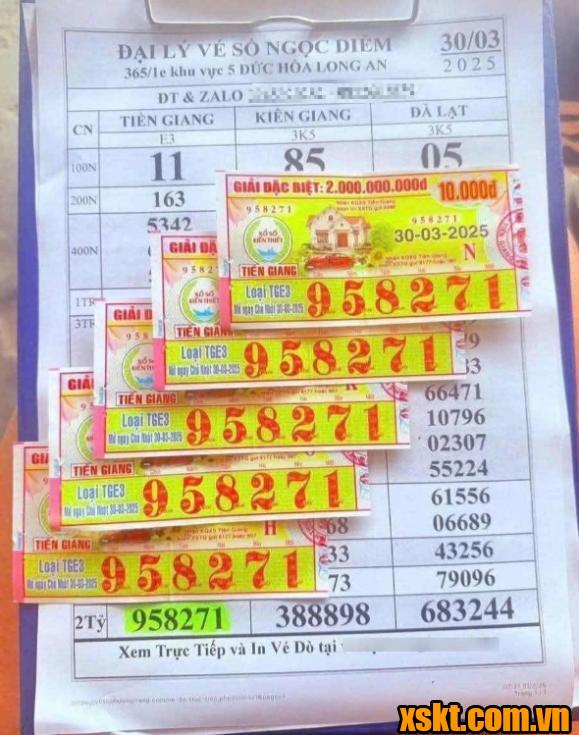 Khách hàng trúng độc đắc 5 vé số đài Tiền Giang, lĩnh thưởng xong liền đi mua vàng