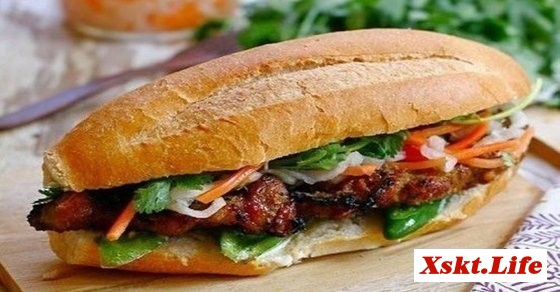 Giải mộng thấy mình ăn bánh mì kẹp thịt là có chuyện gấp gáp